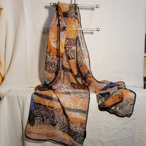Coveri Collection Tribal Print Oblong Silk Chiffon Scarf/Wrap - Picture 5 of 5